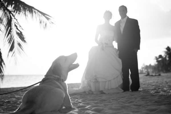 © Filda Konec Photography, beach-wedding-with-dog