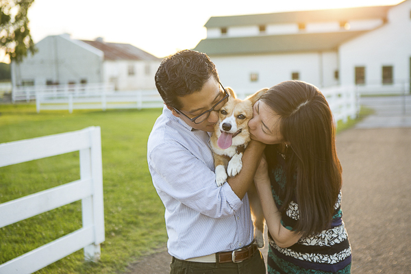 couple kissing dog, lifestyle pet photography