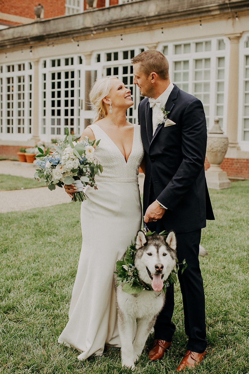 just married couple and their Husky, wedding dog ideas | ©McKenzie Bigliazzi Photography